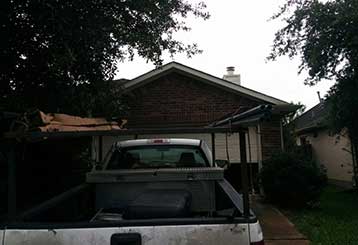 Top Three Reasons To Call A Garage Door Repair Company | Garage Door Repair Castroville, TX